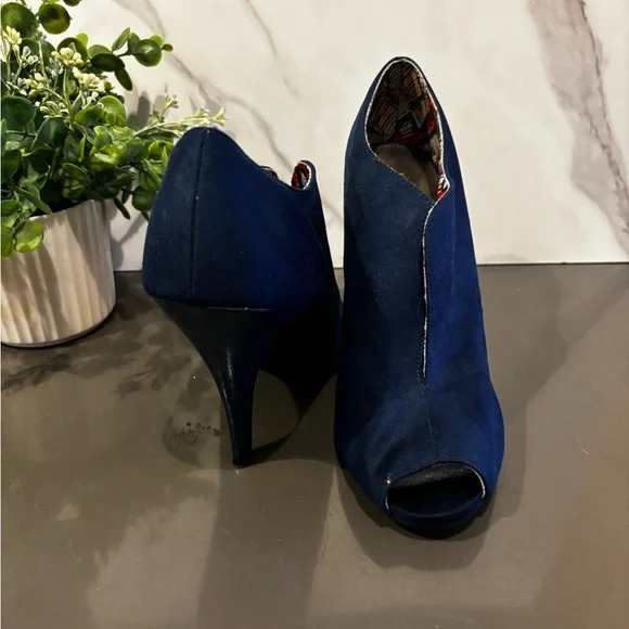 Christian Siriano Deep Blue Peep-Toe Boots - Picture 3 of 11